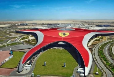 Điểm đến Ferrari World 